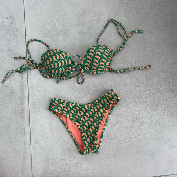 Montce bikini set - Picture 8 of 10